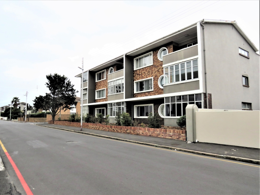 To Let 2 Bedroom Property for Rent in Strand North Western Cape